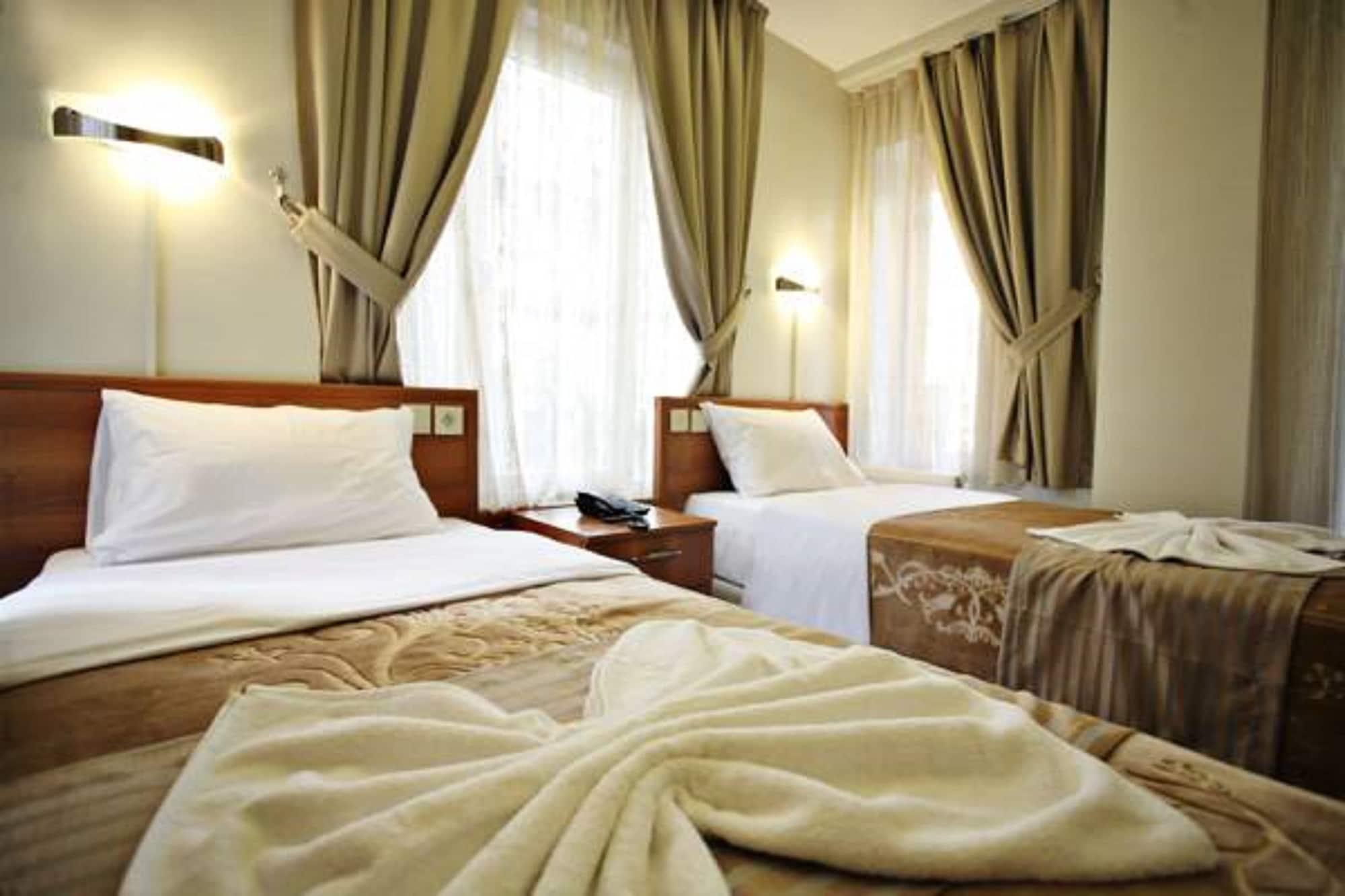 Taksim Palace Hotel Стамбул Экстерьер фото