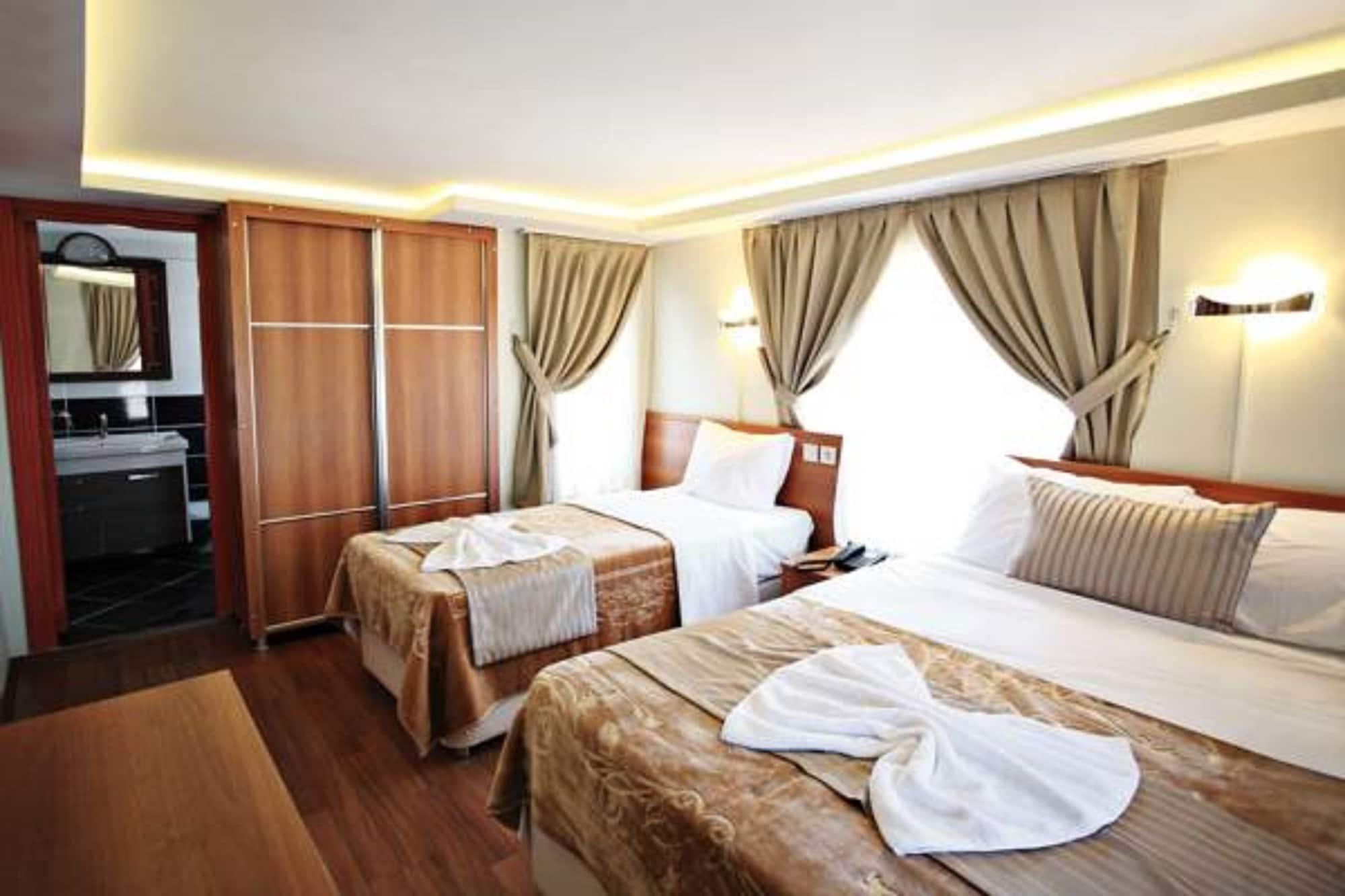 Taksim Palace Hotel Стамбул Экстерьер фото