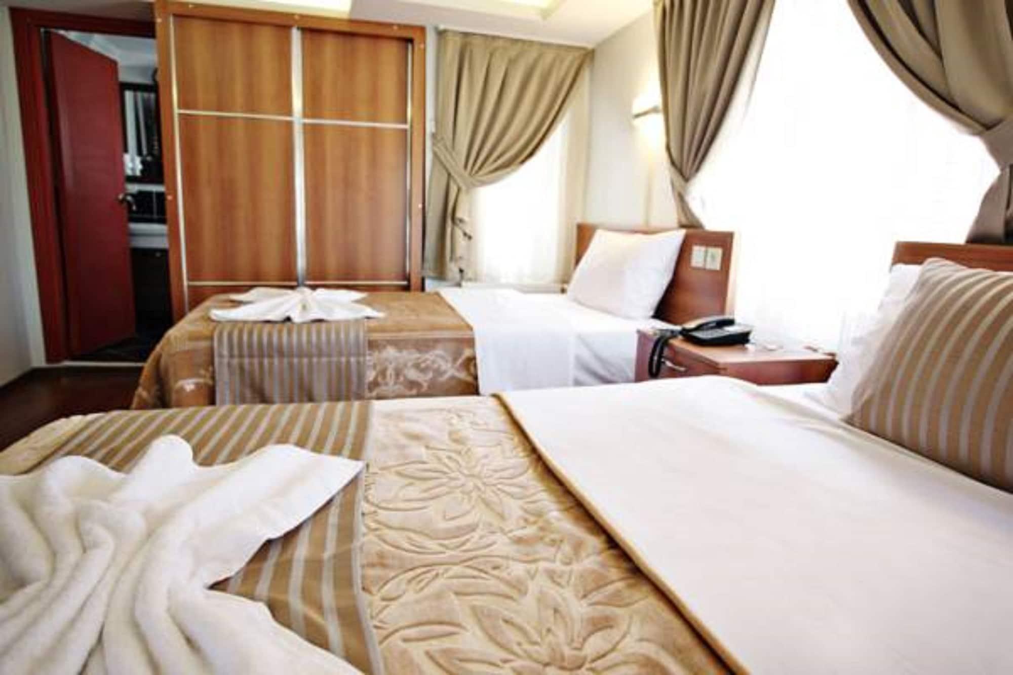 Taksim Palace Hotel Стамбул Экстерьер фото
