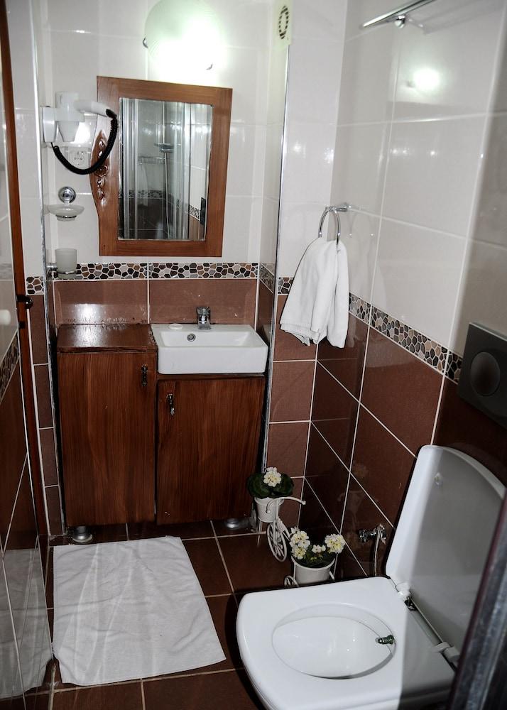 Taksim Palace Hotel Стамбул Экстерьер фото